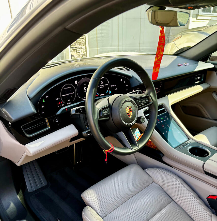 Porsche Taycan Porsche Taycan